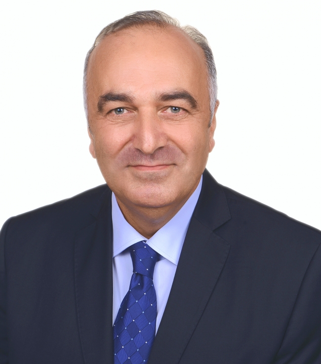 Emekli Deniz Albay Alp Kırıkkanat.